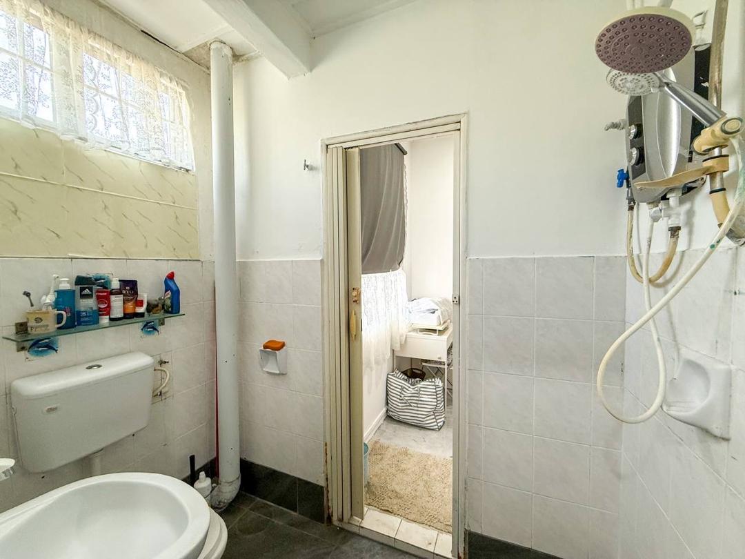 TERRACE HOUSE FOR SALE - END LOT DOUBLE STOREY TAMAN PUTRA PERDANA PUCHONG