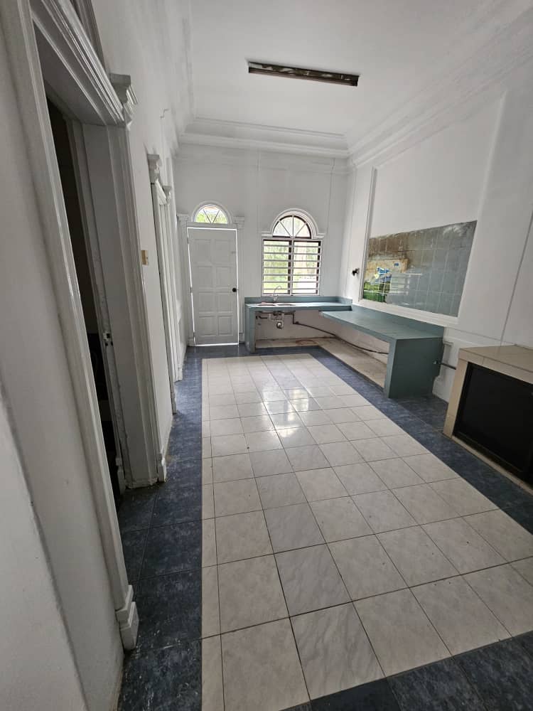DOUBLE STOREY TERRACE HOUSE FOR SALE - TAMAN BIDOR MEWAH, BIDOR, PERAK