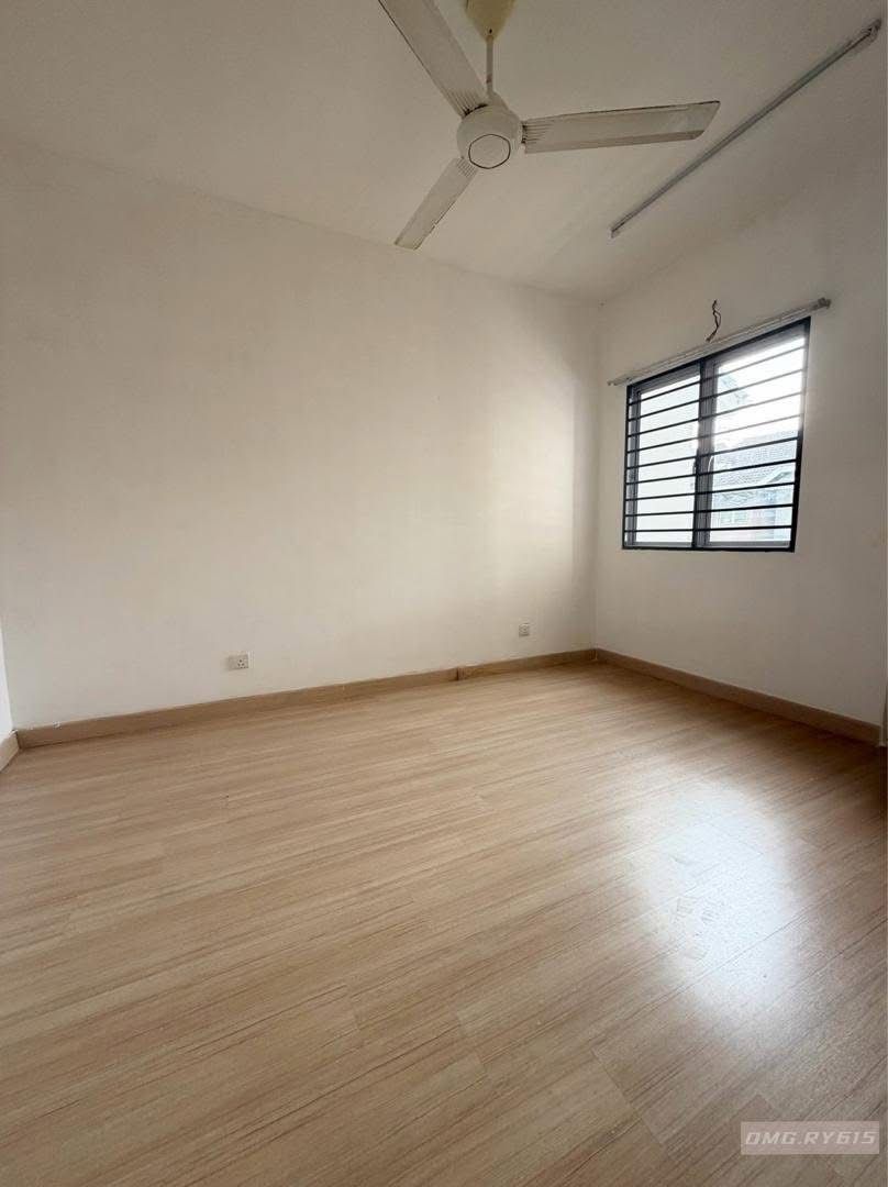 Double Storey Terrace House For Sale - Saron @ Bandar Bukit Raja