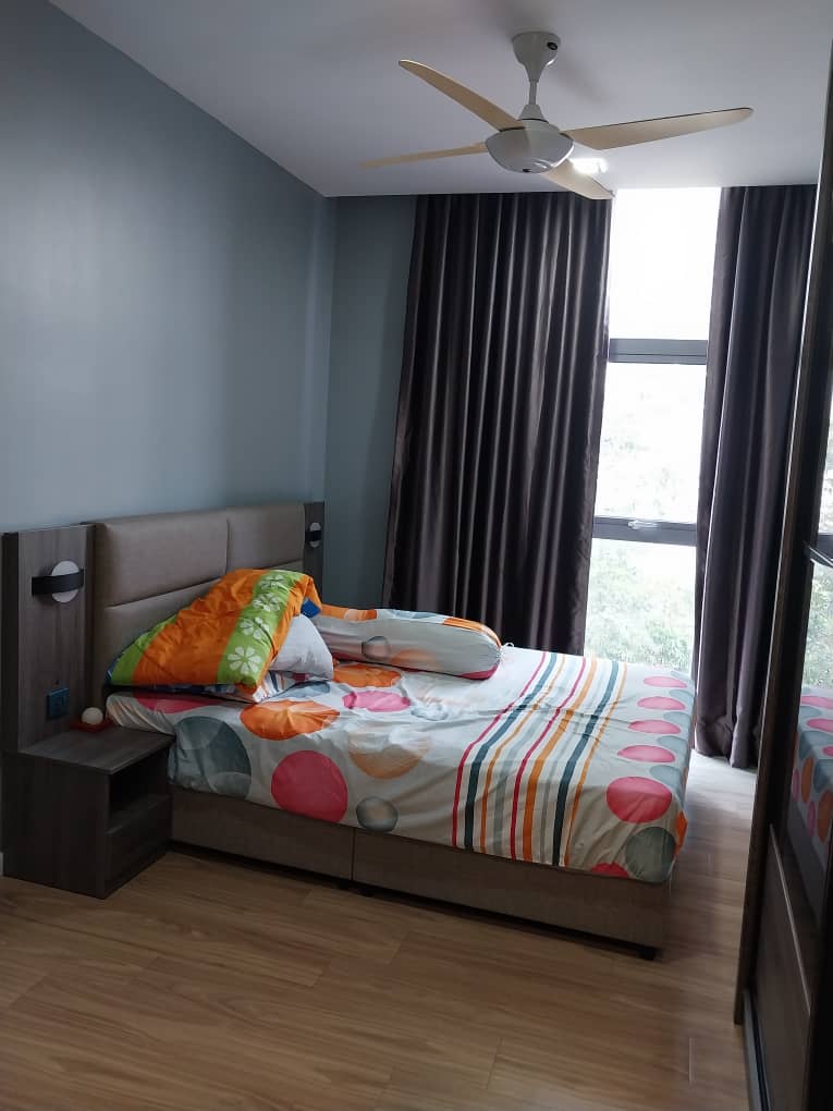 CONDOMINIUM FOR RENT – LAKEFRONT RESIDENCE CYBERJAYA
