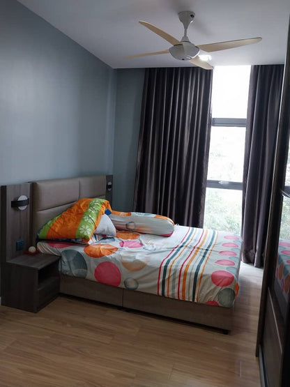 CONDOMINIUM FOR RENT – LAKEFRONT RESIDENCE CYBERJAYA