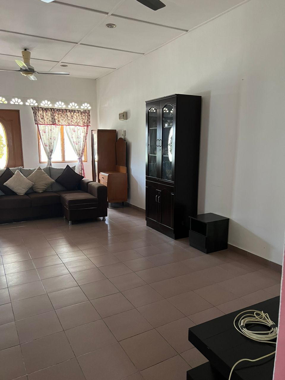 Rumah Teres Setingkat Untuk Disewa - Sungai Merab Luar @ Selangor