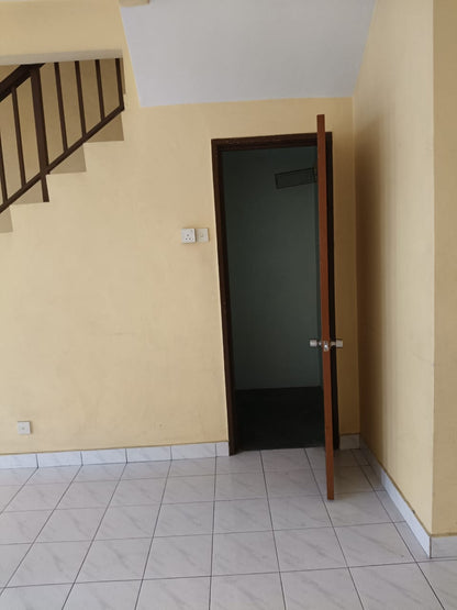Below Market Price Terrace House For Sale - Taman Putra Prima @ Puchong