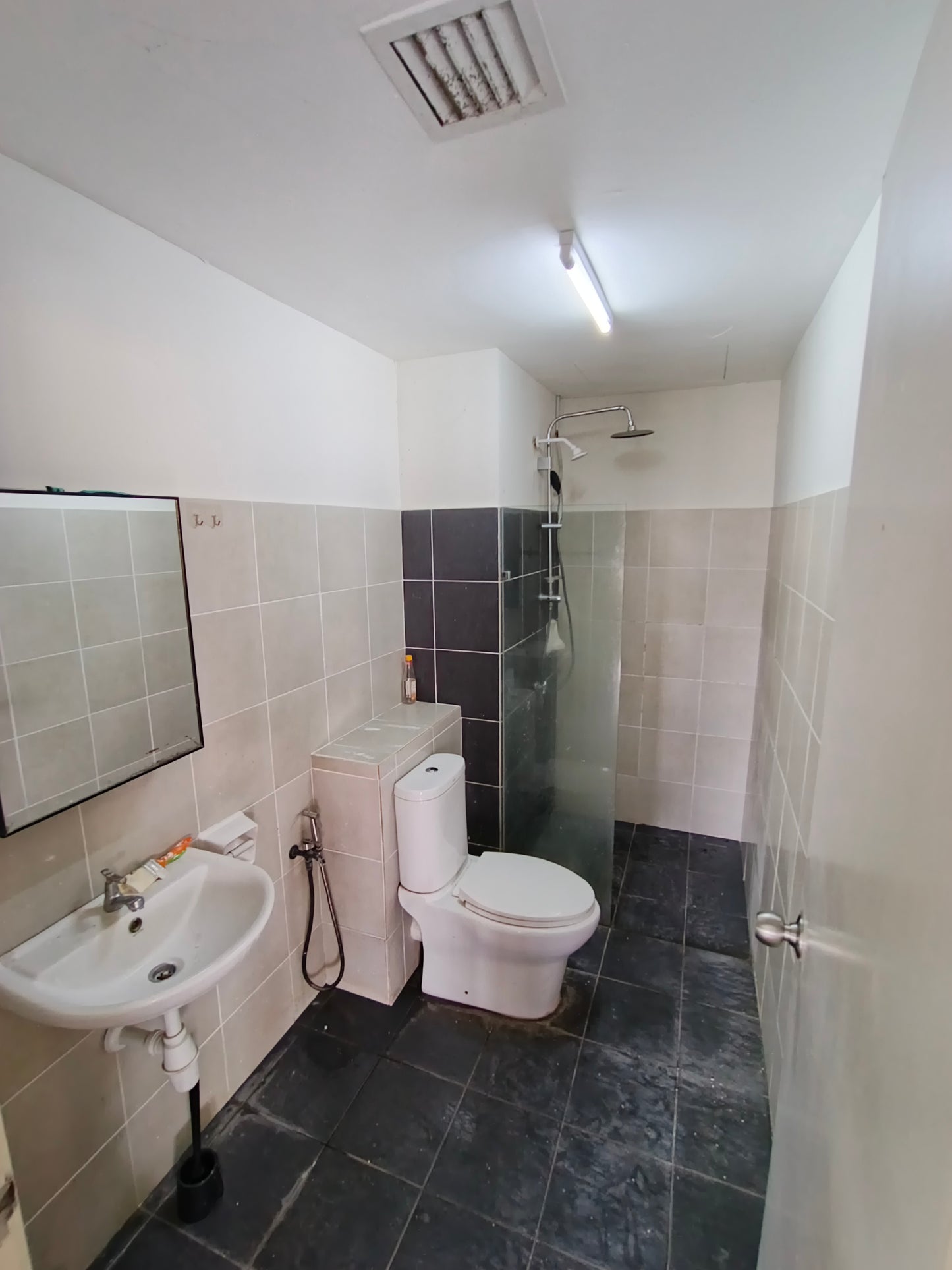 Service Condominium for sale-  Hillpark Residence @ Bandar Teknologi Kajang